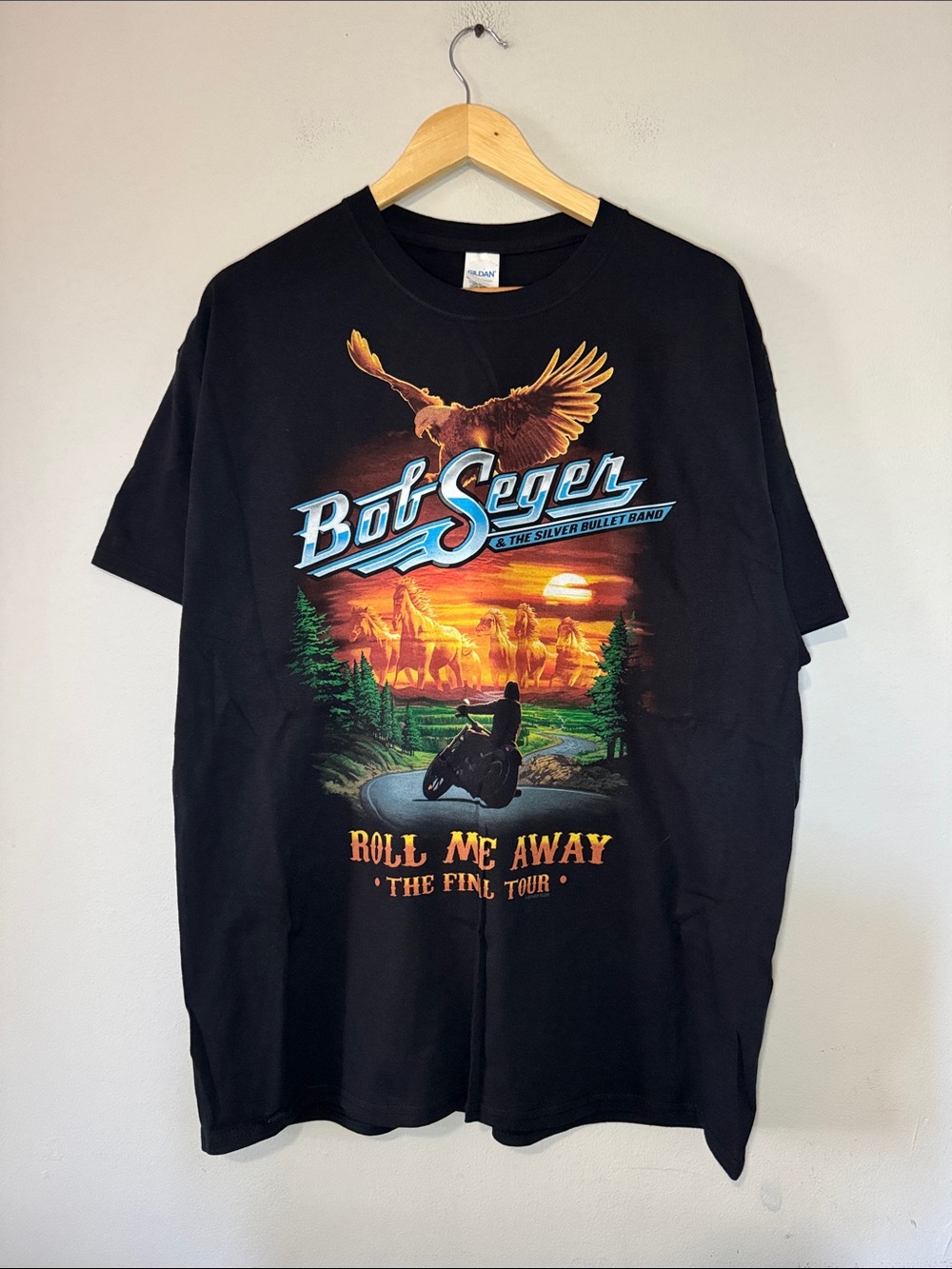 Bob Seger Roll Me Away Tour T-Shirt / XL / The Final Tour / 2019